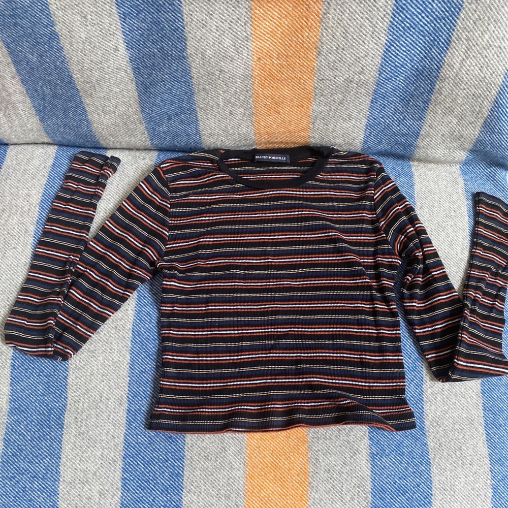 Brandy Melville Long Sleeve Round Neck Top